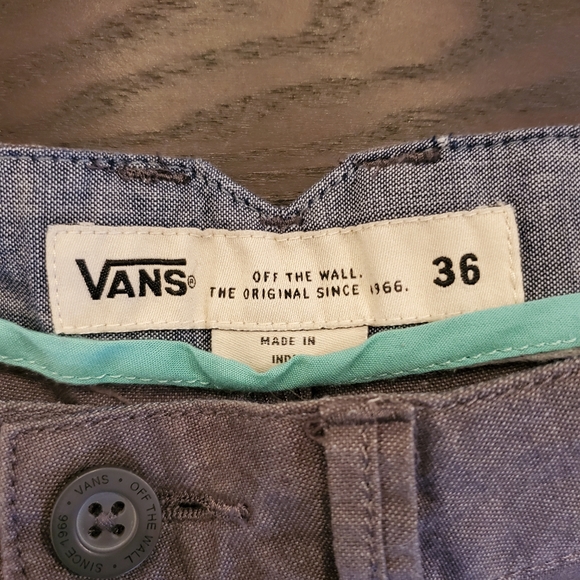 VANs relaxed fit shorts - Picture 2 of 4